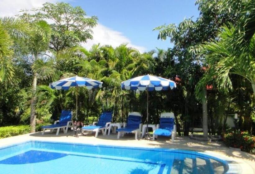هتل D&k Smiley Phuket Resort