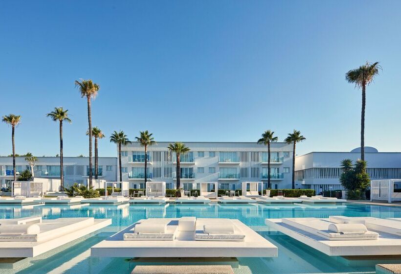 هتل So Nice Club Resort