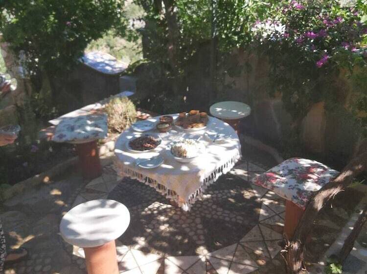 هتل Villa Symbola