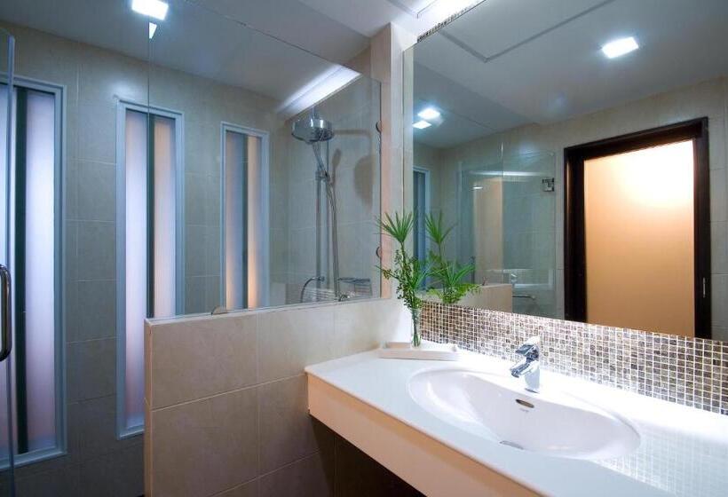 A Te Chumphon Hotel   Sha Plus