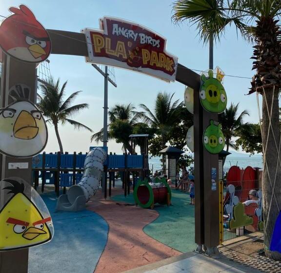 Jomtien Beach Hostel & Guesthouse