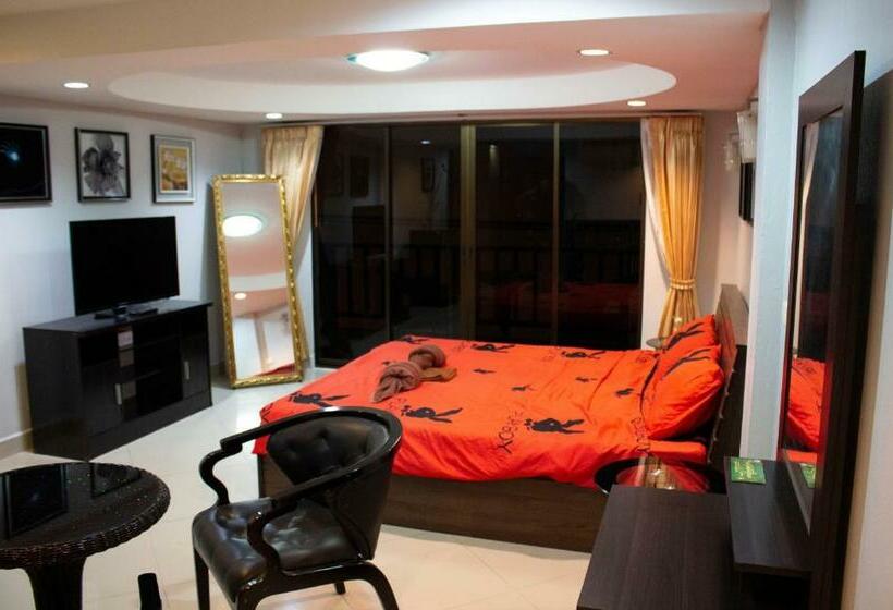 Jomtien Beach Hostel & Guesthouse