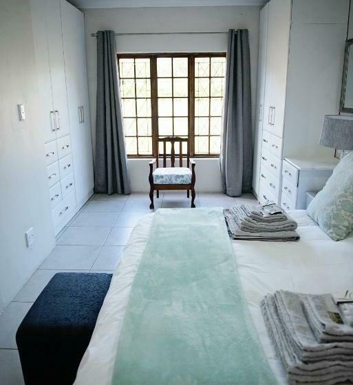 Bed and Breakfast 870 On Riverview Drive