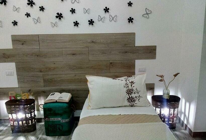 פנסיון Jerry & Titty House