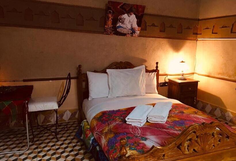 هتل Hôtel Panoramique De La Vallée