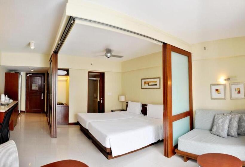 هتل Avillion Admiral Cove