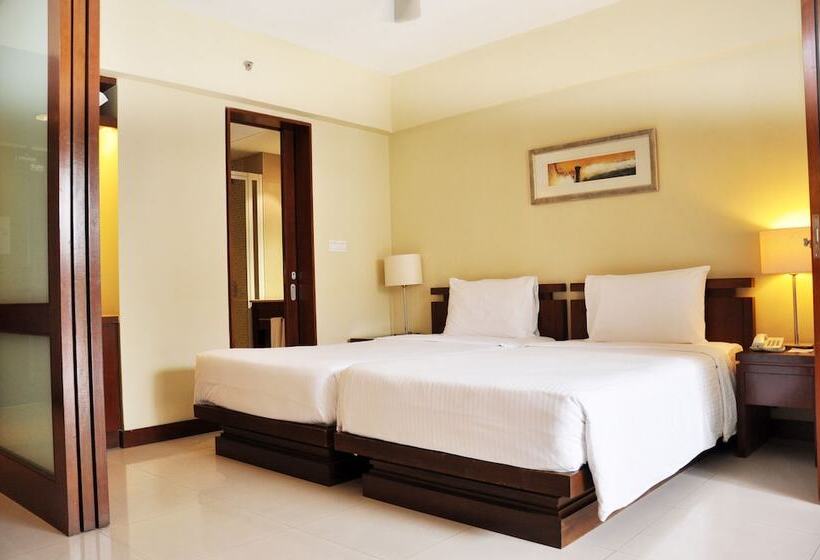 هتل Avillion Admiral Cove
