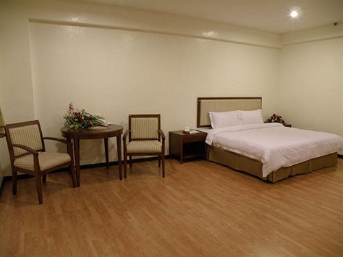 Alora Hotel