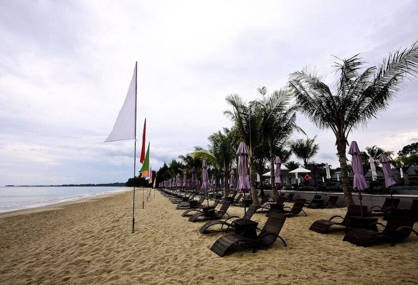 هتل Beyond Khaolak