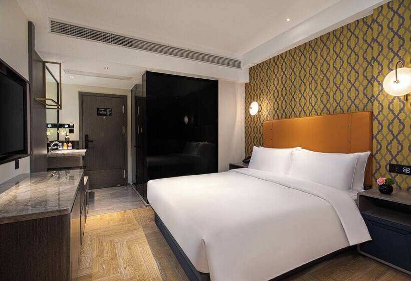 فندق Ejon International