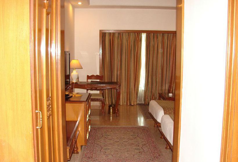 فندق Mansingh Towers