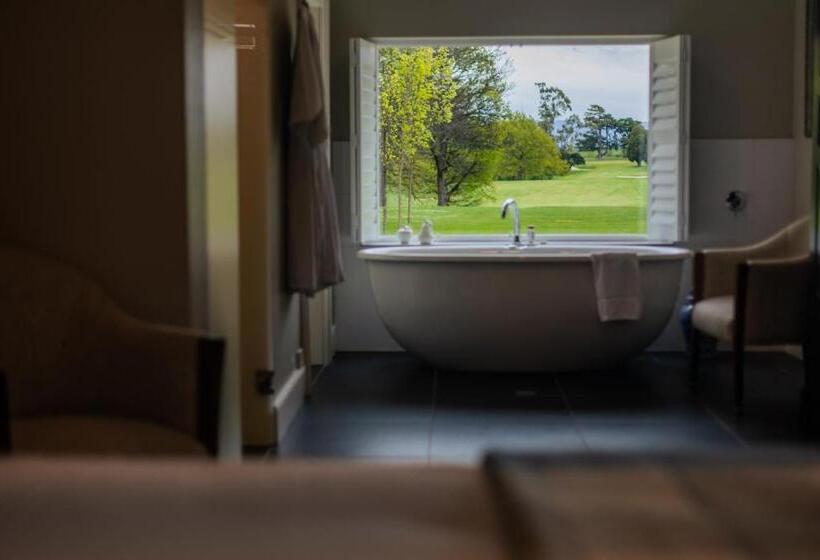 هتل Quamby Estate