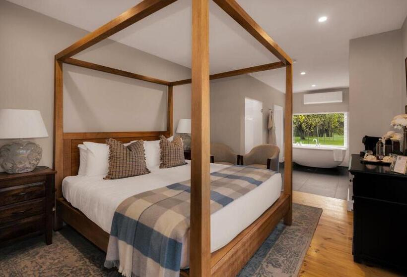 هتل Quamby Estate