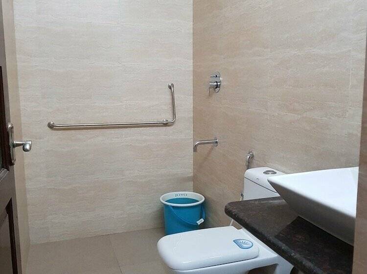 هتل Serenity By The Sea Beach Resort