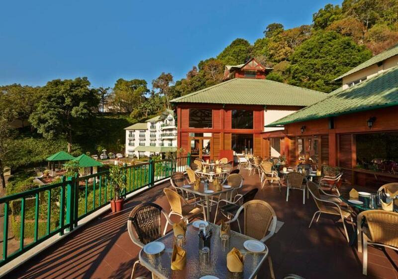 リゾートホテル Club Mahindra Munnar