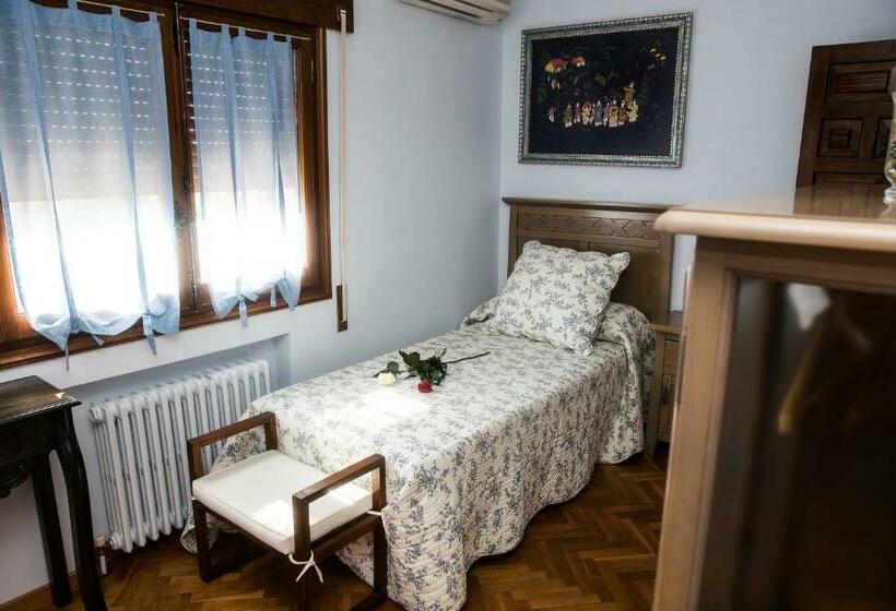 Общежитие Finca Lebrel