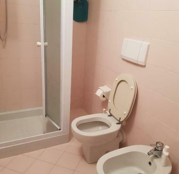 ペンション B&b La Rocca
