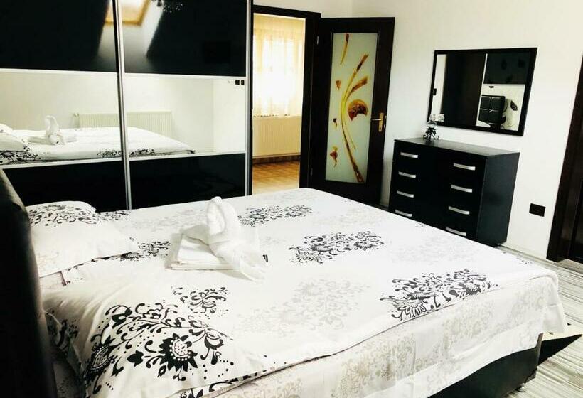 ペンション Ika House