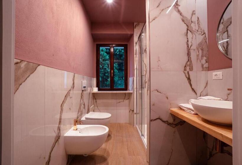 مبيت وإفطار La Rosa Del Rabbi Room&breakfast