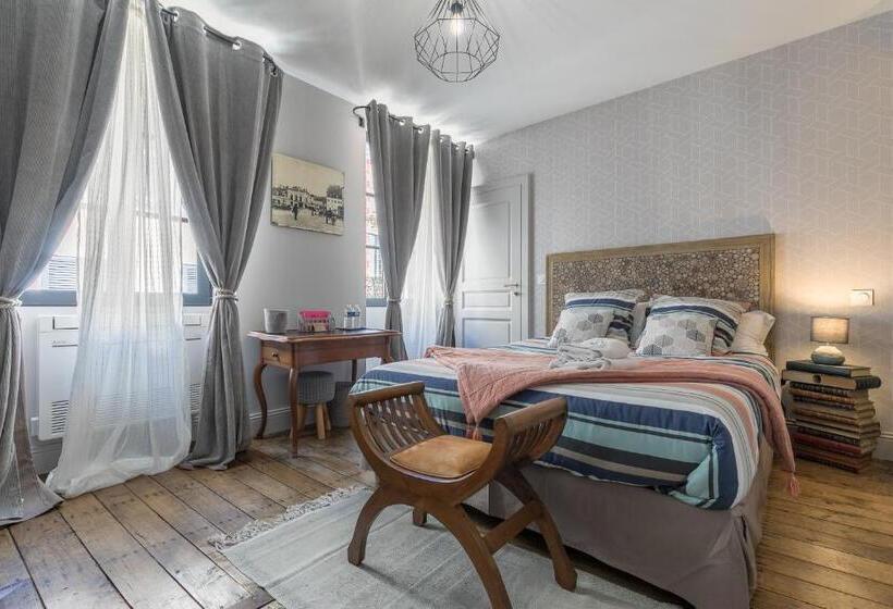 مبيت وإفطار Le Logis D Augustin