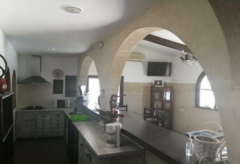 فندق صغير La Pension Del Parador