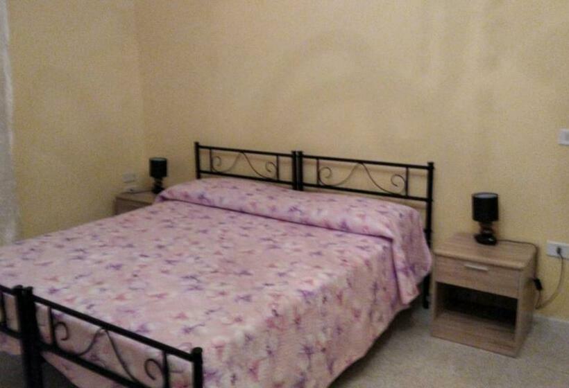 تختخواب و صبحانه Capinera