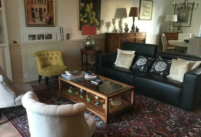 مبيت وإفطار Chambres D Hotes Au Pays De Valencay En Berry