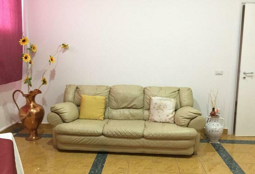 ベッドアンドブレックファースト U Salentu