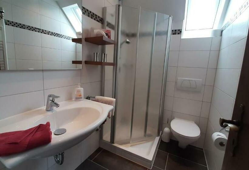 بنسيون Haus Weingarten Appartements Zimmer