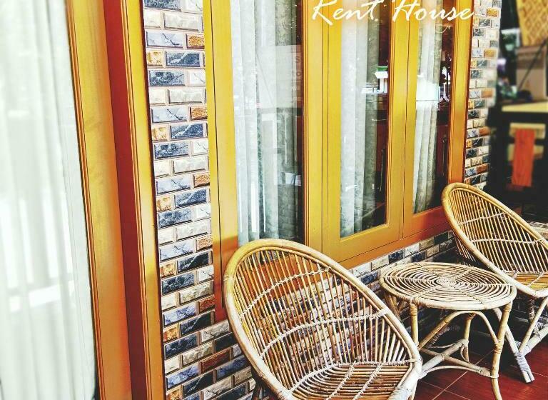 هاستل Penginapan Muslim Yuni Inn