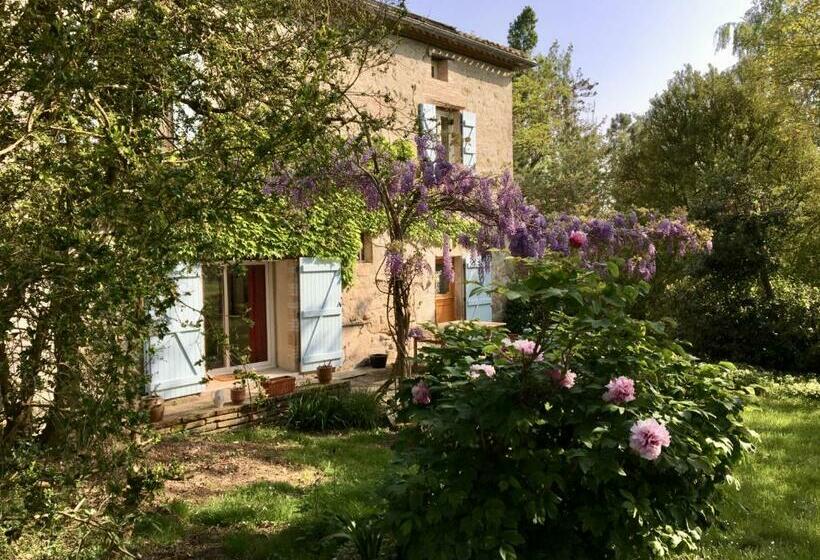 צימר Château De Cartou