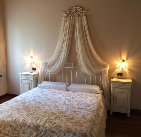 مبيت وإفطار Via D  Este 8