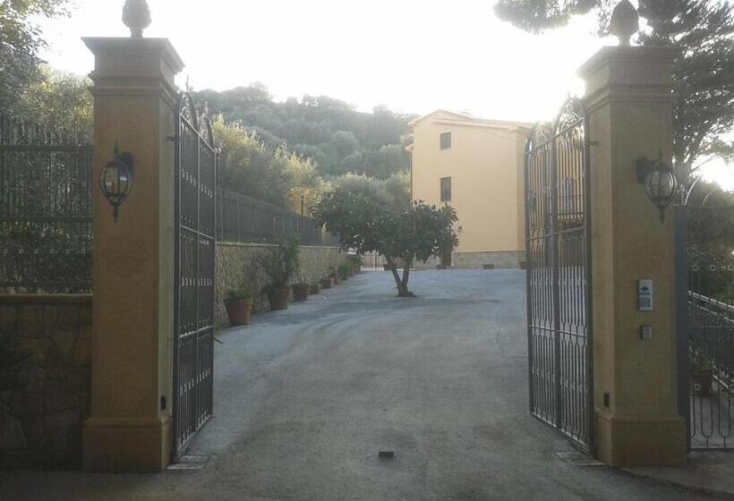 فندق Villa Tiberio