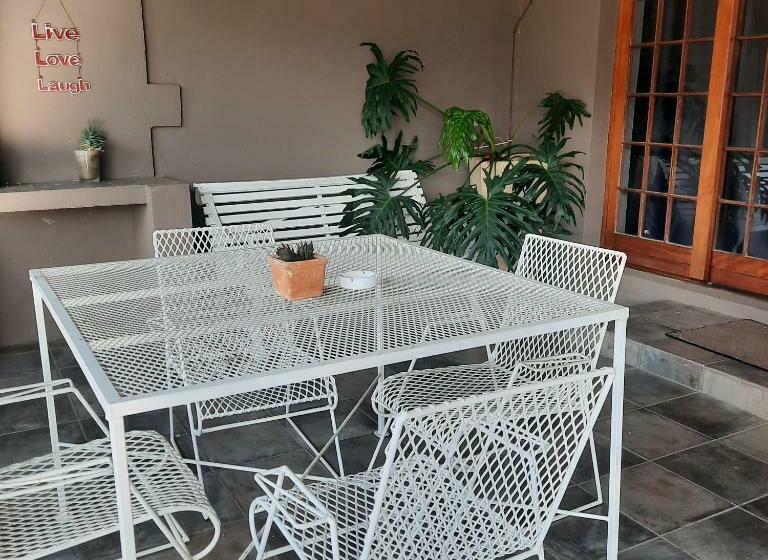 ペンション Monte Roza Guest House