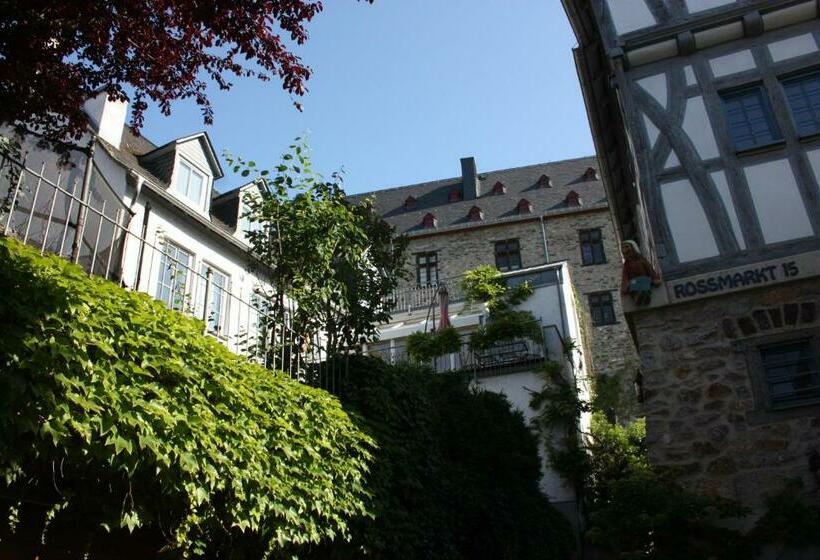 住宿加早餐  Gleich Neben Dom Und Schloss