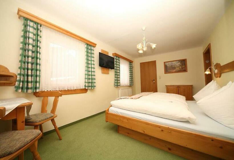 בית מלון כפרי Aignerhof