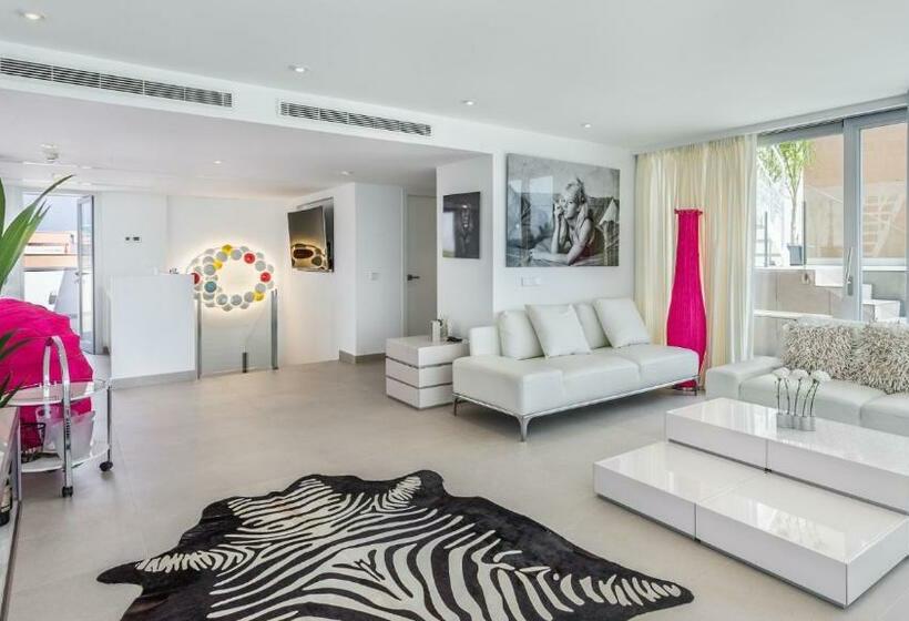The Hype Beachhouse