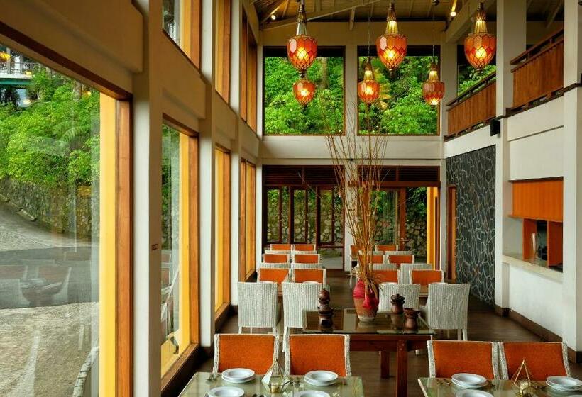 هتل The Grand Hill Resort
