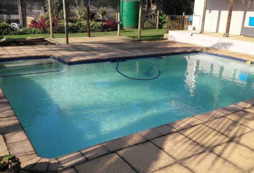 بنسيون Jacaranda Guesthouse