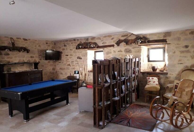 민박 Chambre D Hôtes Le Cascadou