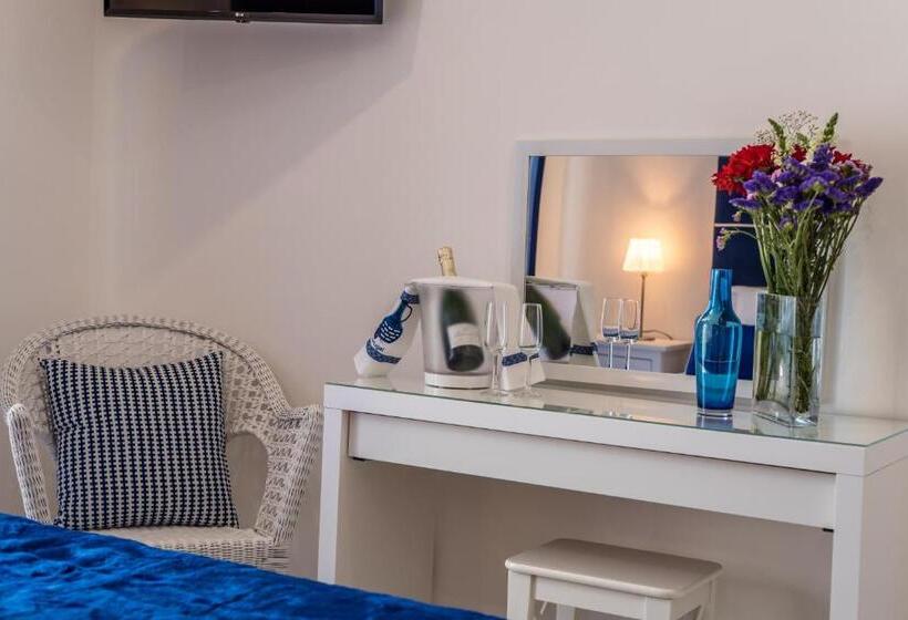 تختخواب و صبحانه Suites @ Portarade