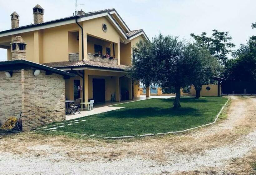 مبيت وإفطار Villa Lò