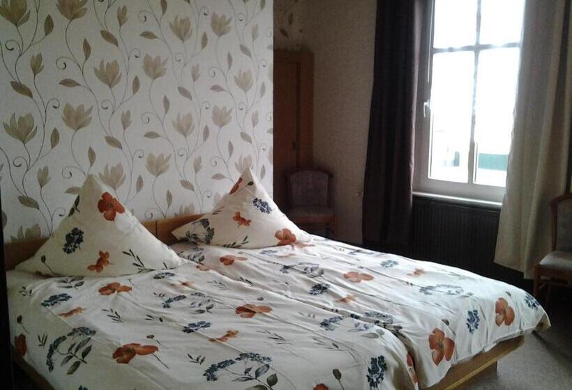 צימר Zur Alten Eiche