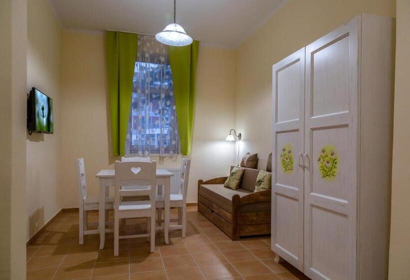 פנסיון Balzsam Apartmanház
