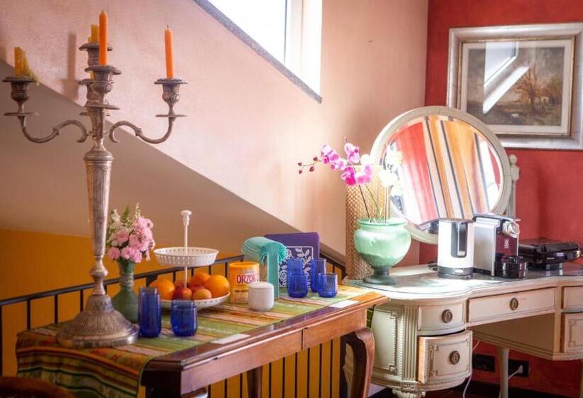 مبيت وإفطار Villa Buzzi