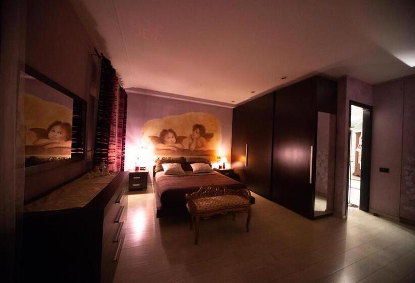 مبيت وإفطار Villa Buzzi