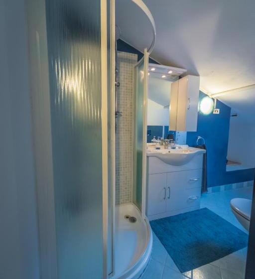 مبيت وإفطار Villa Buzzi