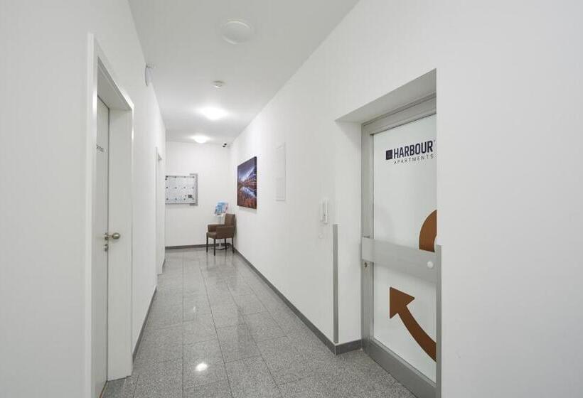 بنسيون Harbour Apartments