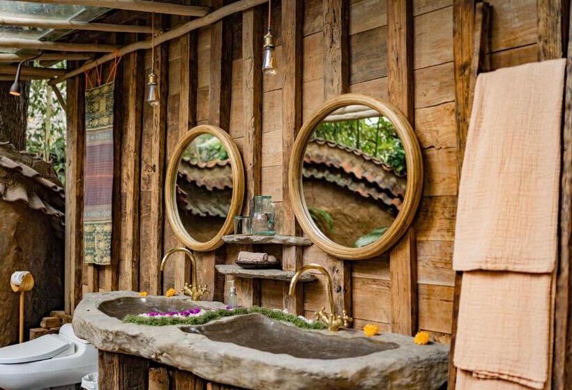هتل Bambu Indah