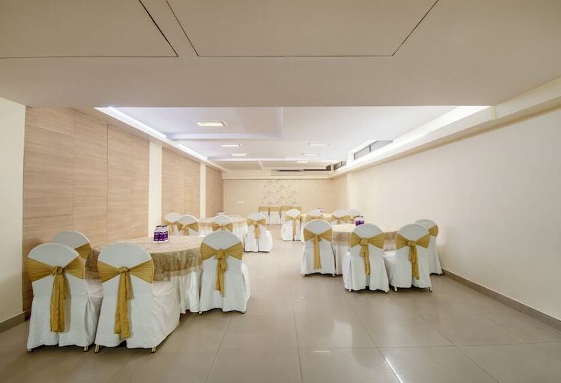 ホテル Treebo Cabana